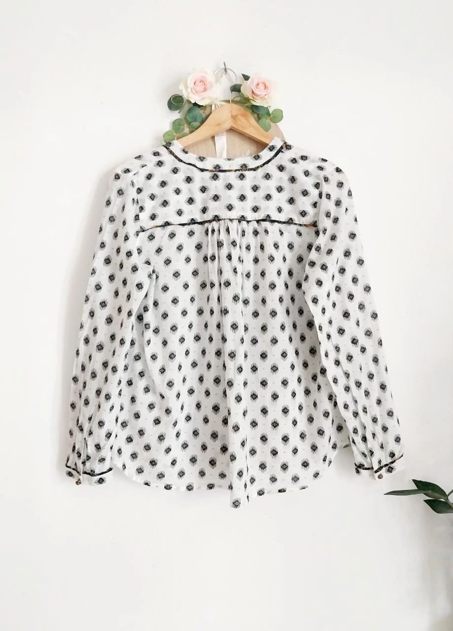 Blusa holgada blanca roto 100% algodón con motivo negro y mostaza Louizon Tail – photo 8